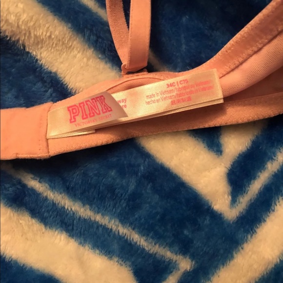 Victoria secret pink bra size 34c - Picture 3 of 3